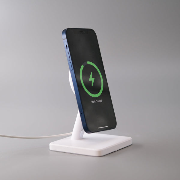 Magsafe stand for iPhone