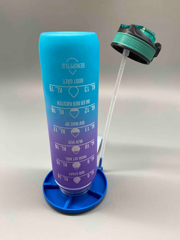 Bottle dryer with lid holder